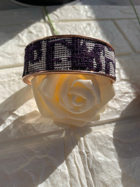 Bracelet manchette tissu upcyclé « indigo/or rose » collection le grand jeu